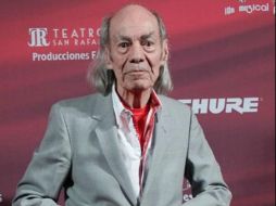 'El Loco' Valdés fue intervenido para drenar a profundidad sus dos pulmones, los cuales tenía llenos de agua. TWITTER / ventaneando13