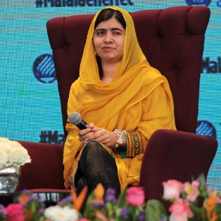 Malala reprueba construcción del muro de Trump