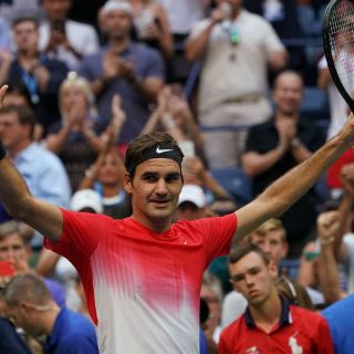 Federer pasa susto para avanzar a tercera ronda del US Open