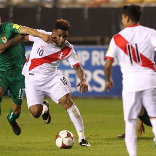 Perú se impone a Bolivia en eliminatorias mundialistas