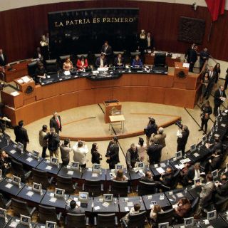 Rinde protesta la nueva Mesa Directiva del Senado