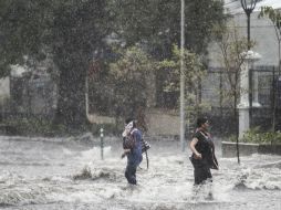 Autoridades recomiendan extremar precauciones y evitar circular por zonas inundadas. EL INFORMADOR / ARCHIVO