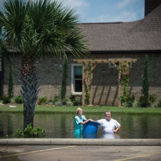Ascienden a 50 los muertos por el paso de 'Harvey'