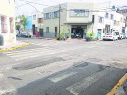 Rápido. El cruce de las calles Pino Suárez y Guillermo Prieto ya fue reparado. EL INFORMADOR / E. Mora