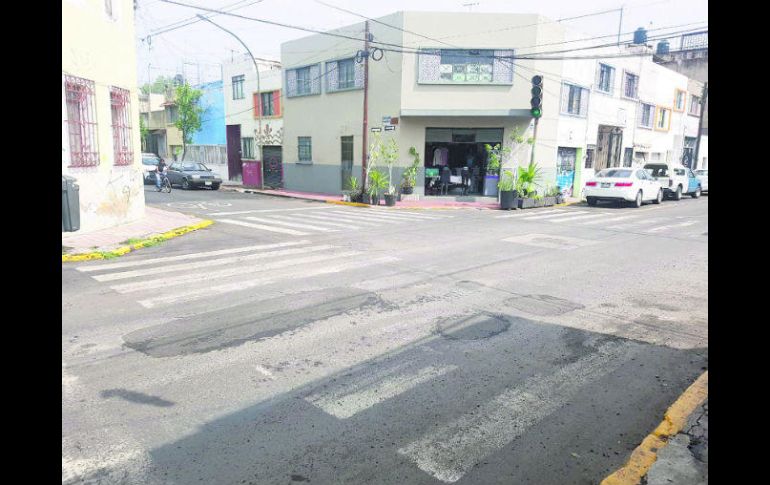 Rápido. El cruce de las calles Pino Suárez y Guillermo Prieto ya fue reparado. EL INFORMADOR / E. Mora