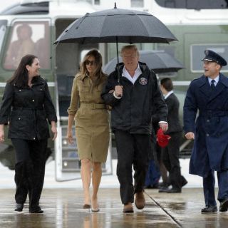 Trump llega a Houston para reunirse con damnificados por 'Harvey'