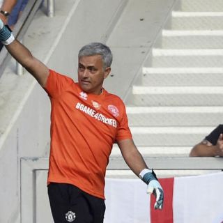 Partido benéfico reúne a celebridades para recaudar fondos