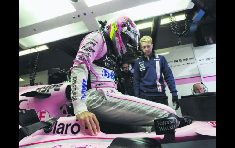 Por un margen de dos milésimas de segundo, Sergio Pérez se perdió la oportunidad de disputar los primeros puestos de la parrilla. ESPECIAL / SAHARA FORCE INDIA / J. Moy