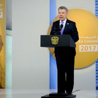 Gobierno de Colombia pacta alto al fuego con el ELN
