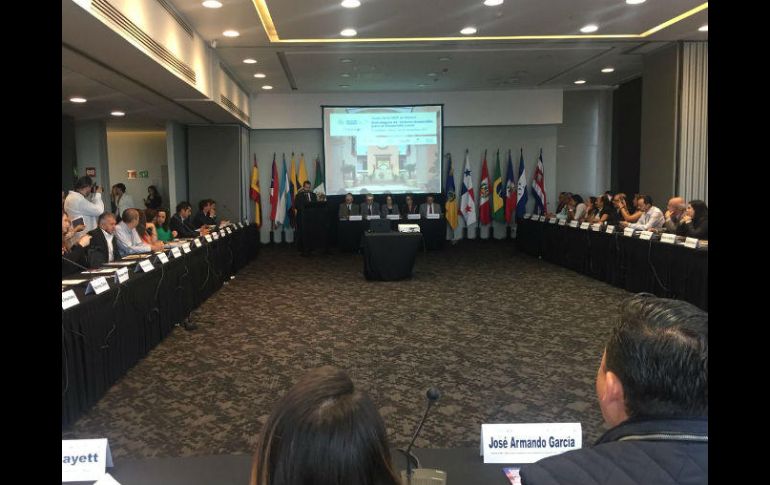 En Jalisco, únicamente 20 empresas cuentan con el distintivo de sustentabilidad, reconocen durante el curso 'Estrategias de Turismo'.. TWITTER / @EnriqueRamosFl1