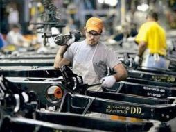 Los rubros empresarial y del empleo manufacturero se han vuelto los de confianza, ya que dan impulso a la economía nacional. ESPECIAL /