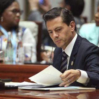 Peña Nieto y Putin acuerdan impulsar relaciones económicas