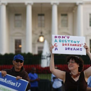 Trump pide al Congreso prepararse para 'hacer su trabajo' sobre DACA