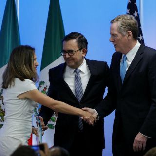 EU, con interés de negociar TLCAN; Canadá y México admiten diferencia