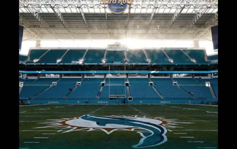El encuentro estaba programado para este dominigo al mediodía en el estadio Hard Rock de los Delfines. TWITTER / @MiamiDolphins