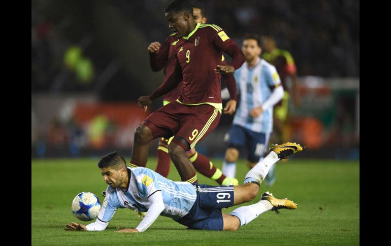 Argentina sufrió para rescatar el empate, a pesar de su poder ofensivo; en este momento marcha como quinto lugar en la eliminatoria. AFP / E. Abramovich