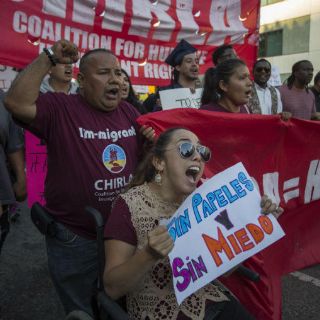 Prensa de EU califica decisión de Trump sobre DACA como 'cruel'