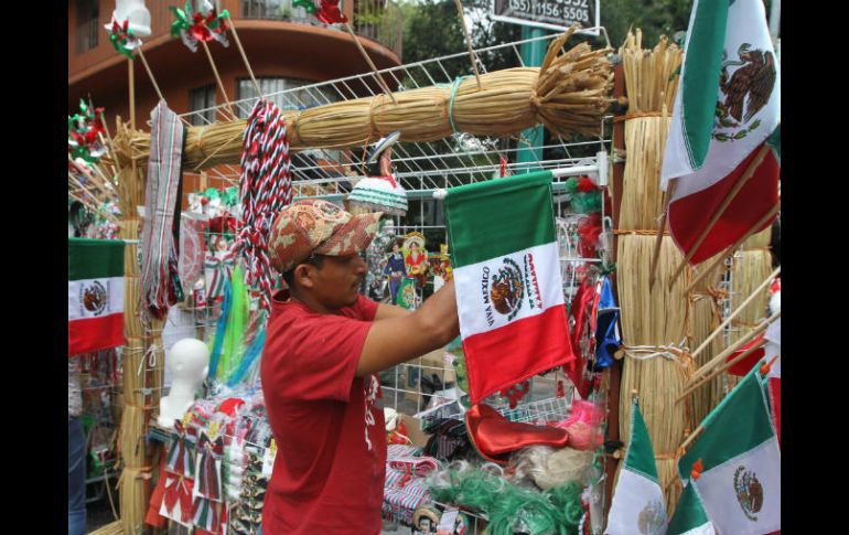 Salir a las plazas públicas de toda la República Mexicana, es una opción para festejar. NTX / G. Durán
