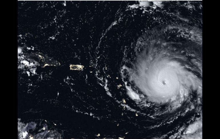 Irma se encuentra actualmente atrevesando el Caribe. AP / NASA