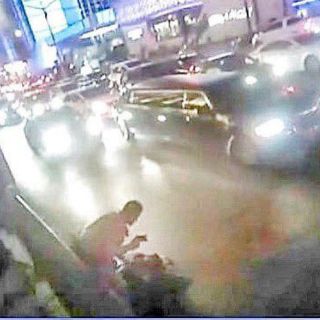 Jugador de los Halcones Marinos denuncia racismo