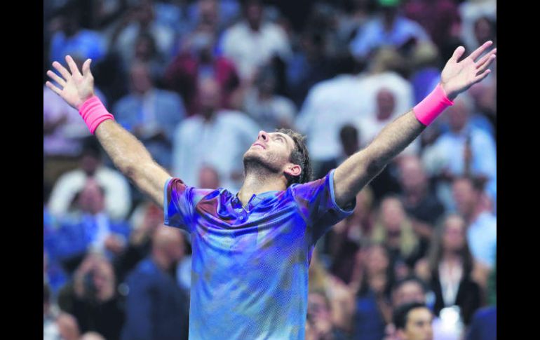 El argentino Juan Martín del Potro eliminó ayer en Cuartos de Final a Roger Federer y se medirá al español Rafael Nadal. AP /