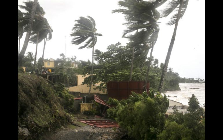 ''Irma'' supera en nueve horas al tifón ''Haiyan'', que en 2013 atravesó Filipinas durante 24 horas en la máxima categoría. AP / T. Fernández