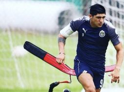 El delantero ya había adelantado ayer que sabía cuándo volverá a jugar. TWITTER / @Chivas