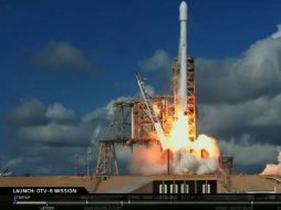 Es el quinto vuelo de uno de estos minitransbordadores sin tripulación, de nombre Vehículo de Prueba Orbital X-37B. TWITTER / @SpaceX
