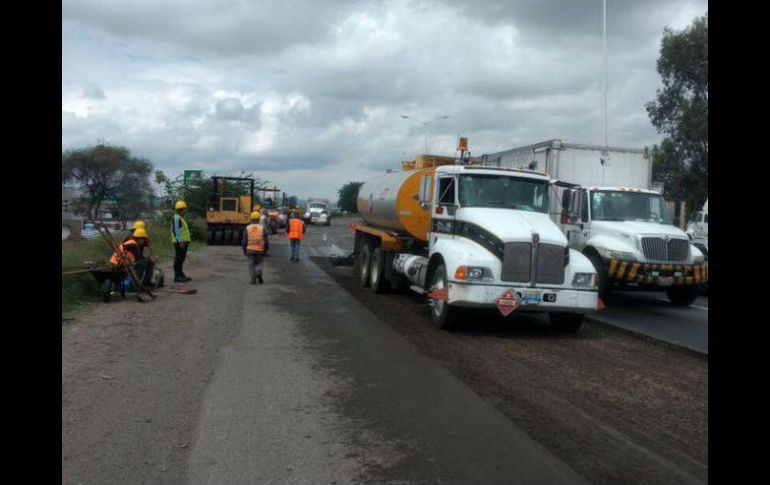 La dependencia señala que existe un operativo de bacheo emergente en la arteria. FACEBOOK / Netzahualcoyotl Ornelas Plascencia
