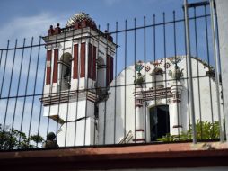 En Oaxaca, el templo de San Vicente Ferrer, en Juchitán de Zaragoza presentó daños. AFP / P. Pardo