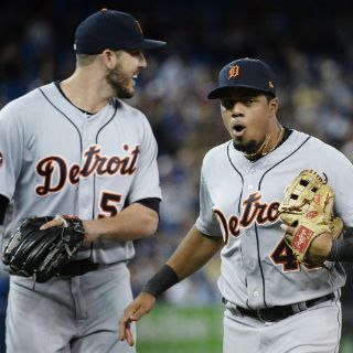 Con triple play, Detroit derrota 5-4 a Azulejos