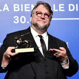 Guillermo del Toro gana el León de Oro
