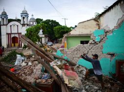 Muchas familias al sur del país perdieron perdieron su patrimonio por el terremoto de 8.2 grados Richter. AFP / R. Schemidt