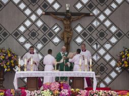 El Papa Francisco ofició su última misa multitudinaria de su viaje a Colombia. EFE / O. Barría