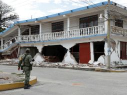 Miembros del ejército mexicano vigilan las zonas afectadas en Oaxaca. NTX / ARCHIVO