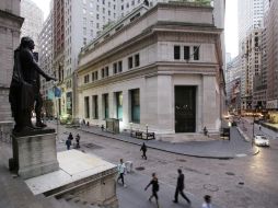Los principales indicadores de la bolsa neoyorquina abren con números positivos. AP / ARCHIVO