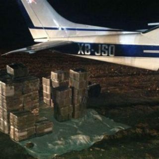 Aseguran en Guanajuato avioneta cargada de cocaína