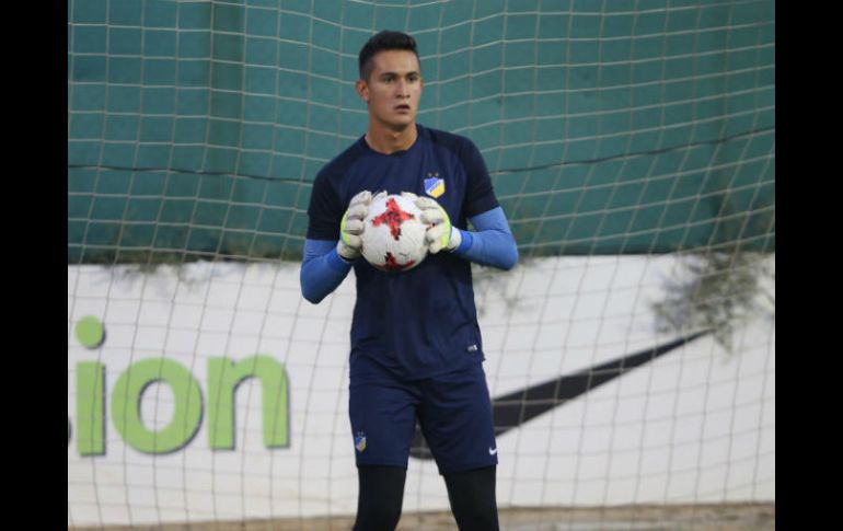 Raúl Gudiño, quien fichó con el Apoel de Chipre, es uno de los mexicanos que jugarán en el campeonato de la UEFA. TWITTER / @RaulGudino1