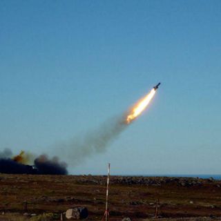 Seúl simula ataque con misil a Pyongyang