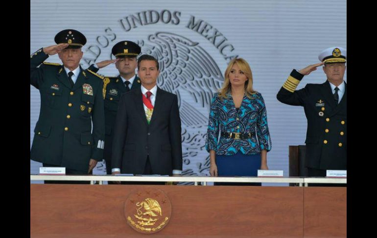 El Mandatario dirigió la ceremonia de clausura y apertura de cursos en planteles del Sistema Educativo Militar. TWITTER / @PresidenciaMX