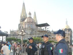 Se preverá que las personas eviten portar cualquier objeto que pueda ser usado como contundente. ESPECIAL / Policía de Guadalajara