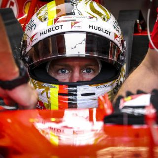 Vettel gana la 'pole position' en Singapur