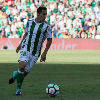 Guardado luce con Betis en triunfo contra ‘Depor’
