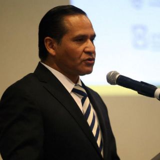 Fiscal pide no usar taxis ejecutivos sin registro en Jalisco