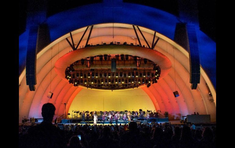 Las canciones más sonadas: ‘El listón de tu pelo’, ‘Cómo te voy a olvidar’ y ‘17 años’. TWITTER / @angelesazulesmx