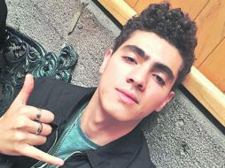 Yubeili. El cantante combina en su propuesta el género urbano con el pop. FACEBOOK / YUBEILI