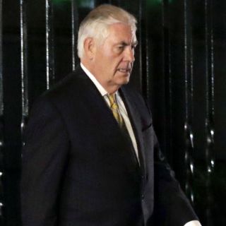 Tillerson abre la puerta para seguir en el Acuerdo de París