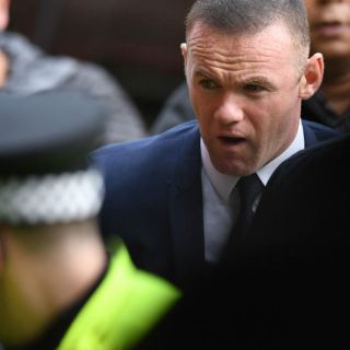 Rooney se declara culpable de conducir alcoholizado