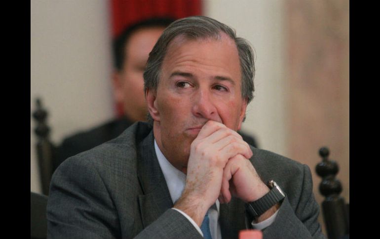 En la 29 sesión ordinaria el CESF que preside Meade, se actualizó el escenario de riesgos al que está sujeto el sistema financiero. NTX / ARCHIVO