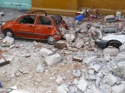 El terremoto de este martes en México destruyó un total de 27 de edificios y se teme que haya personas atrapadas. EFE / F. Guasco